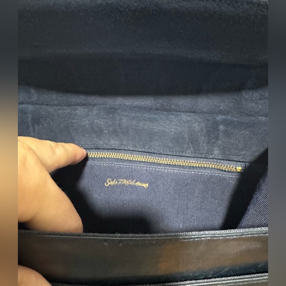 Vintage Saks Fifth Avenue Navy Blue Leather Shoulder Bag - Picture 6 of 10